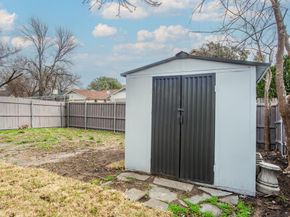 703  Meadowcreek Court , Garland Texas 75043