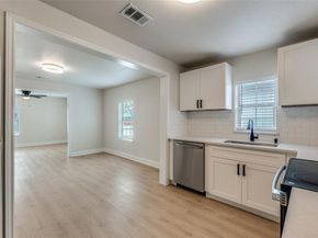 2415  Dathe Street , Dallas Texas 75215