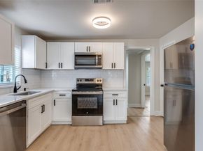 2415  Dathe Street , Dallas Texas 75215