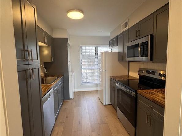 527 W Lookout Drive  223, Richardson Texas 75080