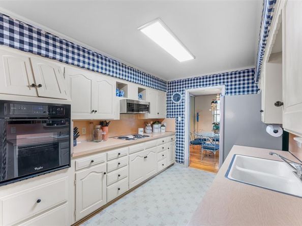 3432  Mapleleaf Lane , Dallas Texas 75233