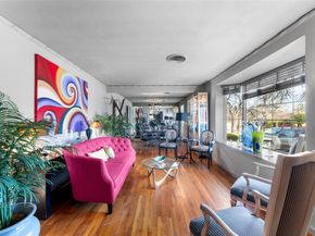 3432  Mapleleaf Lane , Dallas Texas 75233