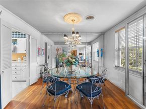 3432  Mapleleaf Lane , Dallas Texas 75233