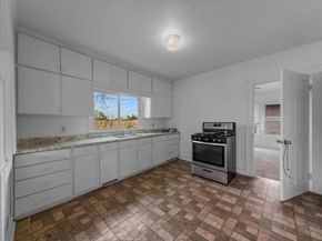 817  Marion Avenue , Fort Worth Texas 76104