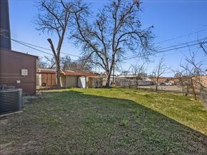 817  Marion Avenue , Fort Worth Texas 76104