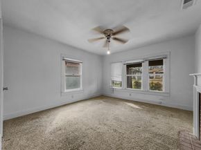 817  Marion Avenue , Fort Worth Texas 76104