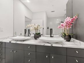 2323 N Houston Street  704, Dallas Texas 75219