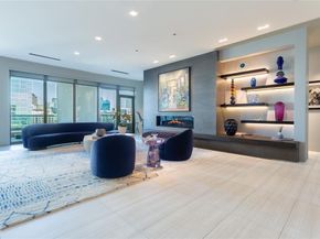 2300  WOLF Street  18A, Dallas Texas 75201