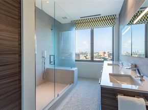 2300  WOLF Street  18A, Dallas Texas 75201