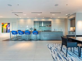 2300  WOLF Street  18A, Dallas Texas 75201