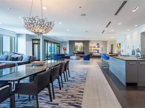 2300  WOLF Street  18A, Dallas Texas 75201