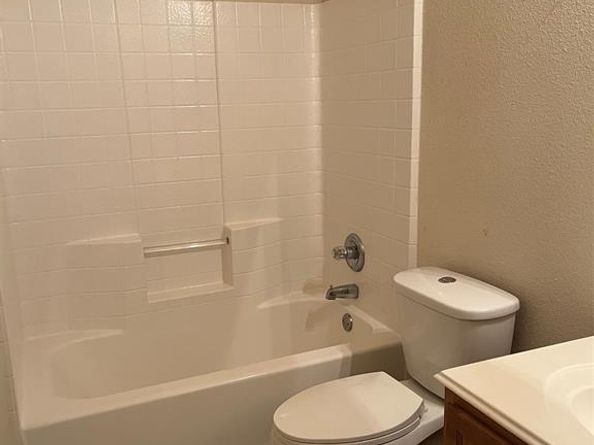 1113  Manhassett Court , Fort Worth Texas 76140