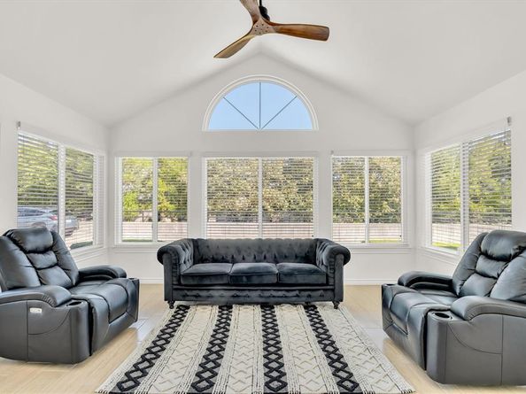 2601  Marsh Lane  84, Plano Texas 75093