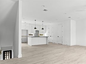 4711  Sylvester Street , Dallas Texas 75219