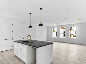 4711  Sylvester Street , Dallas Texas 75219
