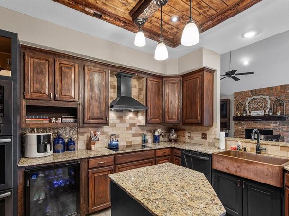 600  Ticonderoga Drive , Denton Texas 76205