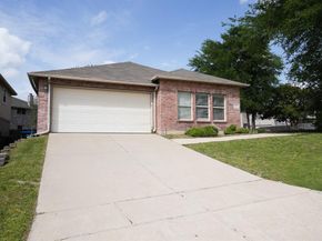 6525  Willow Oak Court , Fort Worth Texas 76112