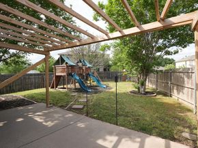 6525  Willow Oak Court , Fort Worth Texas 76112