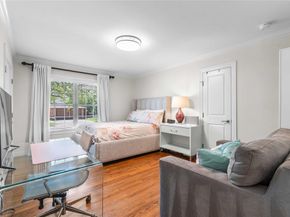 6841  Joyce Way , Dallas Texas 75225