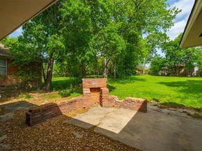 1115  Indian Creek Trail , Dallas Texas 75241
