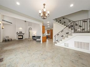 1513  Canyon Oaks Drive , Irving Texas 75061