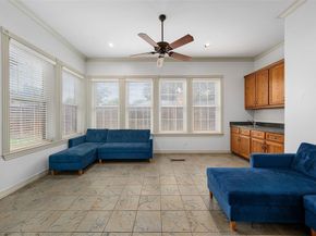 1513  Canyon Oaks Drive , Irving Texas 75061