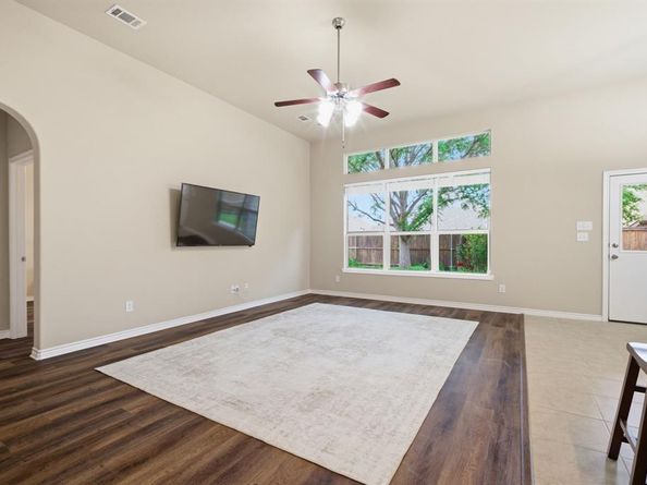 1308  Isabella Lane , Savannah Texas 76227