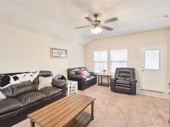 1101  Northampton Street , Fort Worth Texas 76134