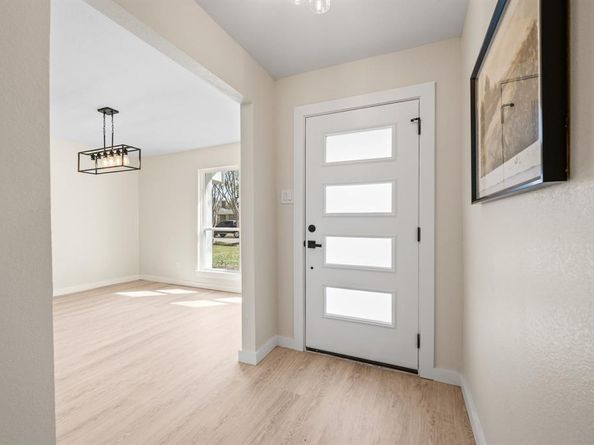 1934  Vista Oaks Drive , Carrollton Texas 75007