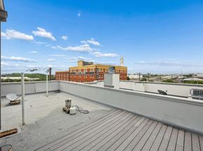 724  Grove Street , Fort Worth Texas 76102