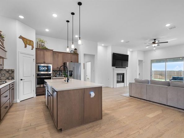 328  Savannah Lane , Oak Point Texas 75068
