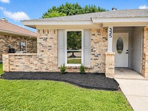 325  Juniper Drive , Arlington Texas 76018