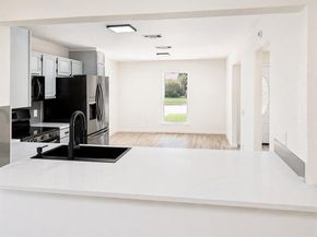 325  Juniper Drive , Arlington Texas 76018