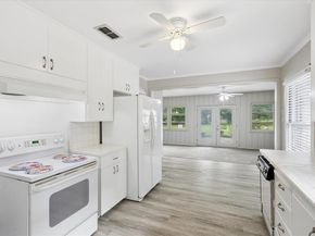 206 S Davis Drive , Arlington Texas 76013