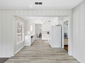 206 S Davis Drive , Arlington Texas 76013