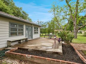 206 S Davis Drive , Arlington Texas 76013