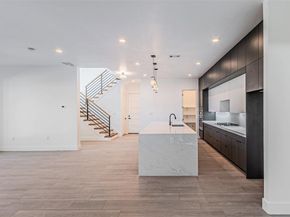 4319  Sylvester Street , Dallas Texas 75219