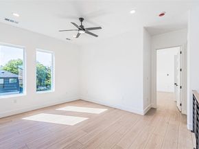 4319  Sylvester Street , Dallas Texas 75219