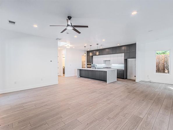 4319  Sylvester Street , Dallas Texas 75219