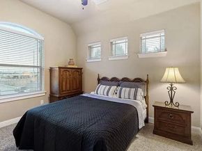 1014  Brook Forest Lane , Euless Texas 76039