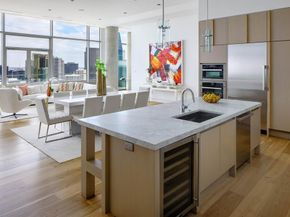 2430  Victory Park Lane  3203, Dallas Texas 75219