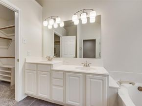 600 N Chattey Road , DeSoto Texas 75115