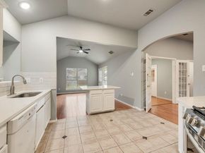 600 N Chattey Road , DeSoto Texas 75115