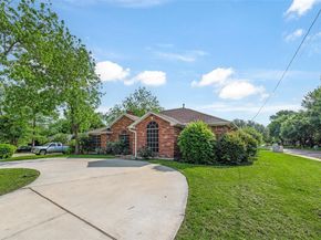 600 N Chattey Road , DeSoto Texas 75115