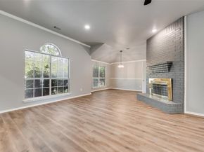 600 N Chattey Road , DeSoto Texas 75115