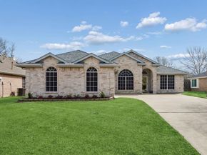 2790  Beacon Hill Drive , Rockwall Texas 75087