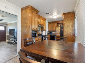 1616  Grantland Circle , Fort Worth Texas 76112