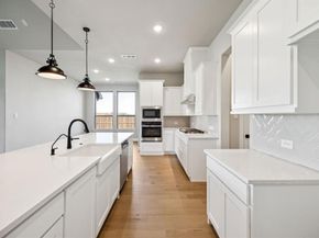 137  Cross Timbers Street , Azle Texas 76020