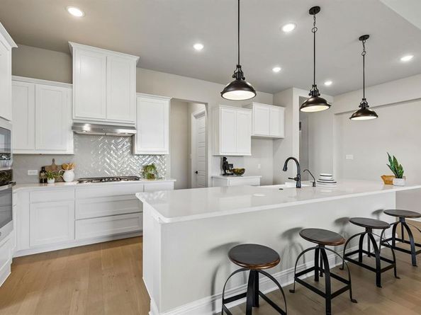 137  Cross Timbers Street , Azle Texas 76020