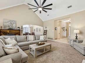 5437  Yellowstone Trail , Fort Worth Texas 76137